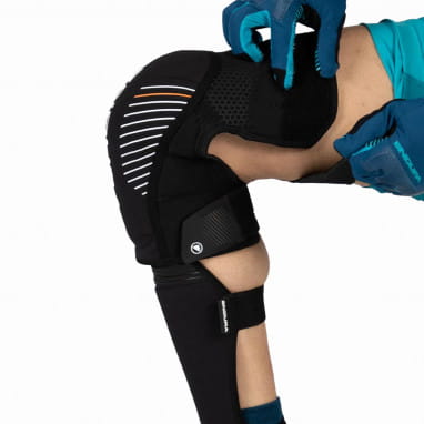 MT500 D3O® Open Knee Protector - Black