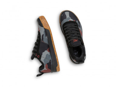 Accomplice Flat Women's Shoe - Rose Camo