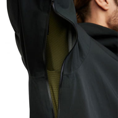 Defend 3L Water Jacket - Black