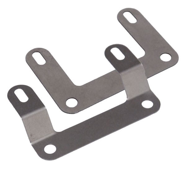 Adapter plate for luggage carrier mounting cranked