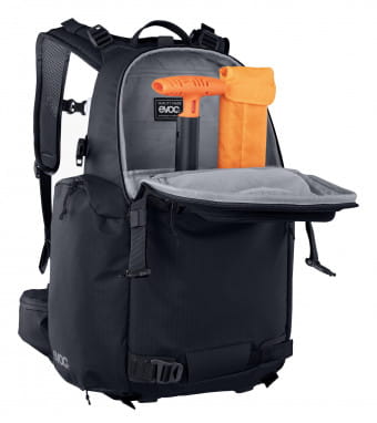CP 18 Photo backpack - black
