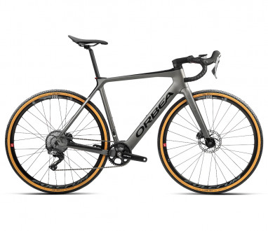 GAIN M20 1X Speed Silver (Matte) - Black (Gloss)