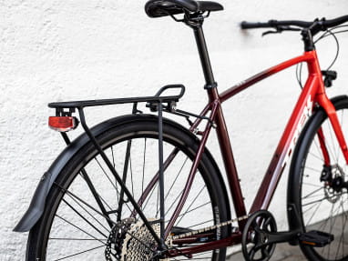 Trek FX 3 Disc Equipped Viper Red to Cobra Blood Fade | Citybikes