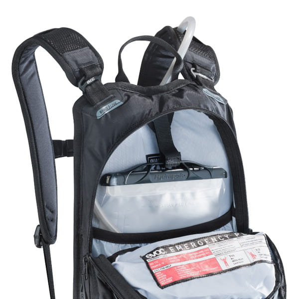 Stage 6L Backpack + 2L Bladder - Black