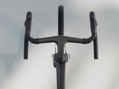Checkmate SLR 8 AXS - Gloss Trek Black/Matte Carbon Smoke