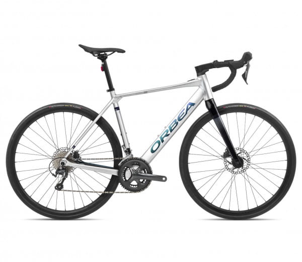 GAIN D40 - Metallic Silver (Matt) - Black (Gloss)