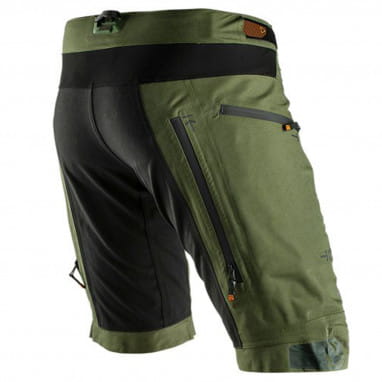 DBX 5.0 Shorts All Mountain - grün
