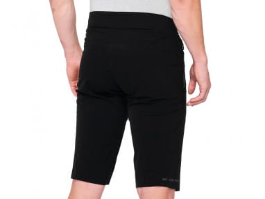 Celium shorts - black